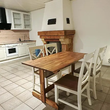 In Reihenhaus Mit Terrasse Pensionat *