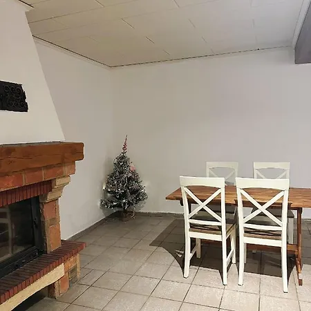 招待所 In Reihenhaus Mit Terrasse