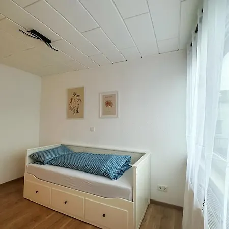 In Reihenhaus Mit Terrasse 招待所 杜伊斯堡