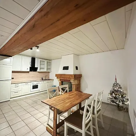 In Reihenhaus Mit Terrasse Pensionat