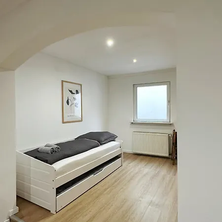 In Reihenhaus Mit Terrasse 招待所