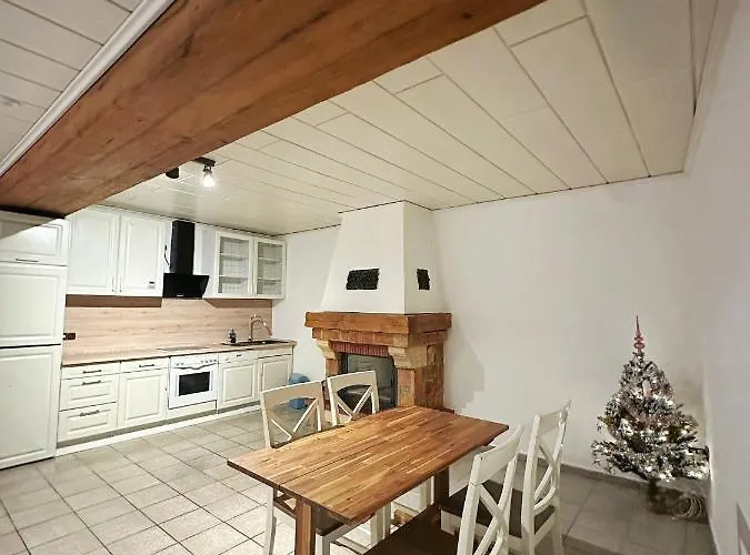 In Reihenhaus Mit Terrasse Vendégház